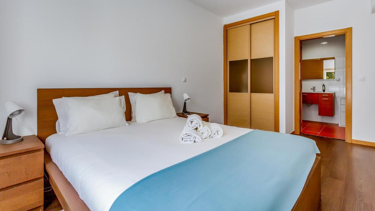 אלבופיירה Luminous 2 Bdr Apartment W/Pool By Lovelystay מראה חיצוני תמונה