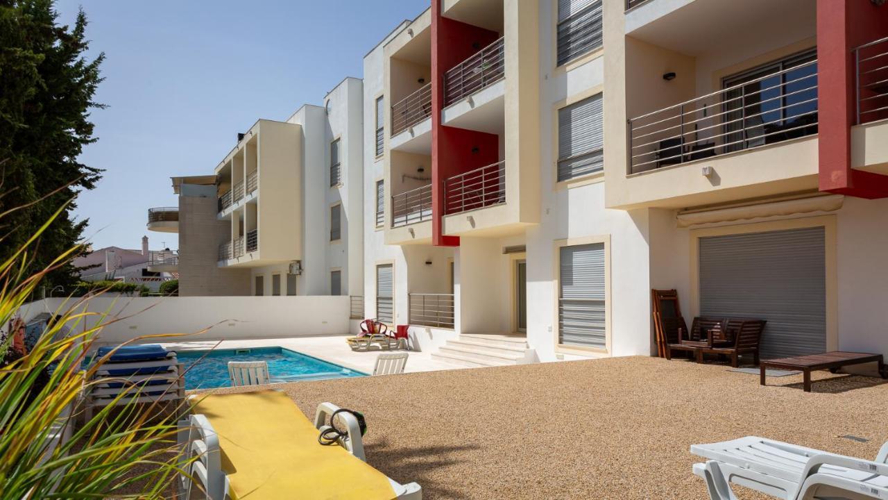 אלבופיירה Luminous 2 Bdr Apartment W/Pool By Lovelystay מראה חיצוני תמונה